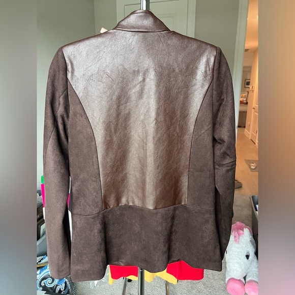 Belle by Kim Gravel Two-Tone Brown Jacket - Picture 9 of 13